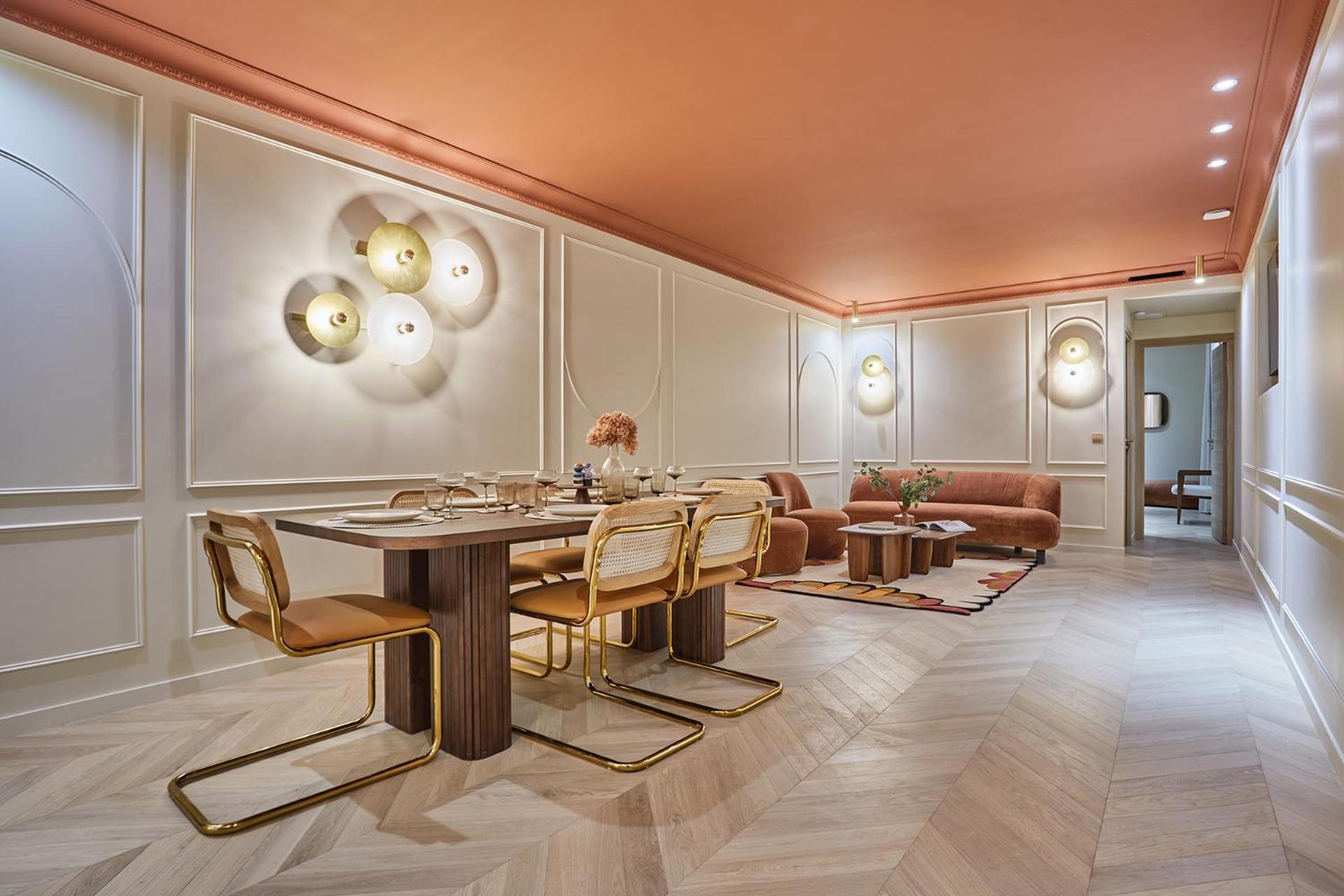 3 Bedrooms Center Of By Prestige Apartment Paris