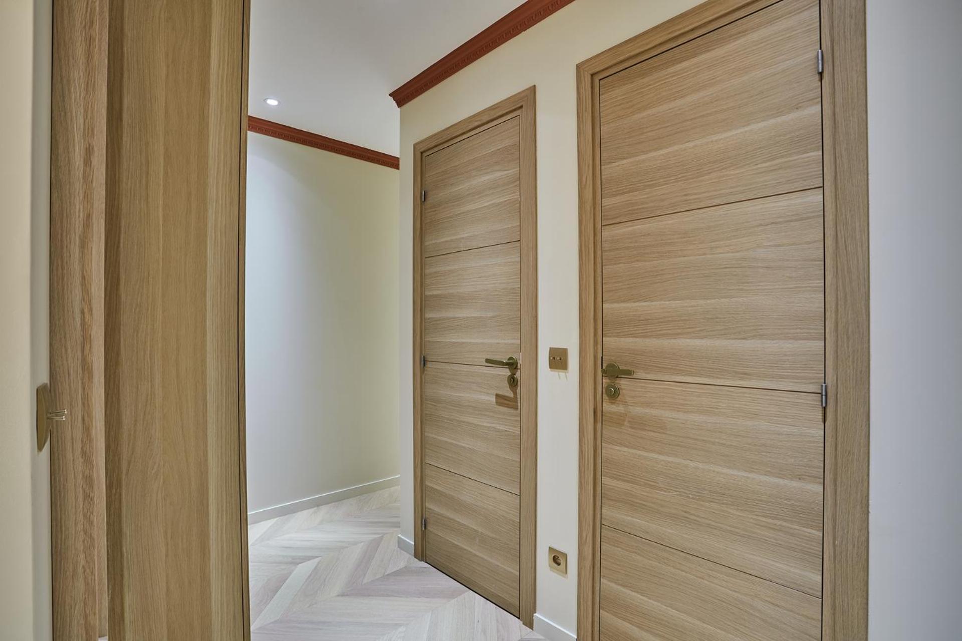 3 Bedrooms Center Of By Prestige * Paris